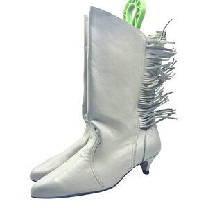 Vintage Contempos Casuals 80s/90s Sz 8WW White Leather Fringe Kitten Heel Boots